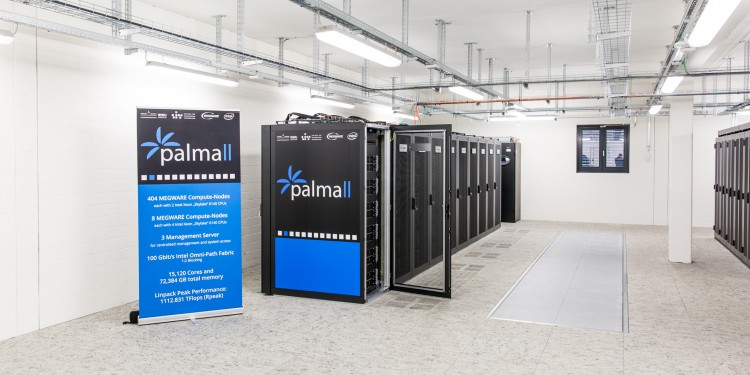 Der Hochleistungsrechner „PALMA II“ im neuen Serverraum im ZIV<address>© WWU/Peter Leßmann</address>